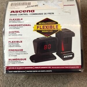 31624 Husky Towing Ascend Proportional Trailer Brake Control for Up to 8 Brakes